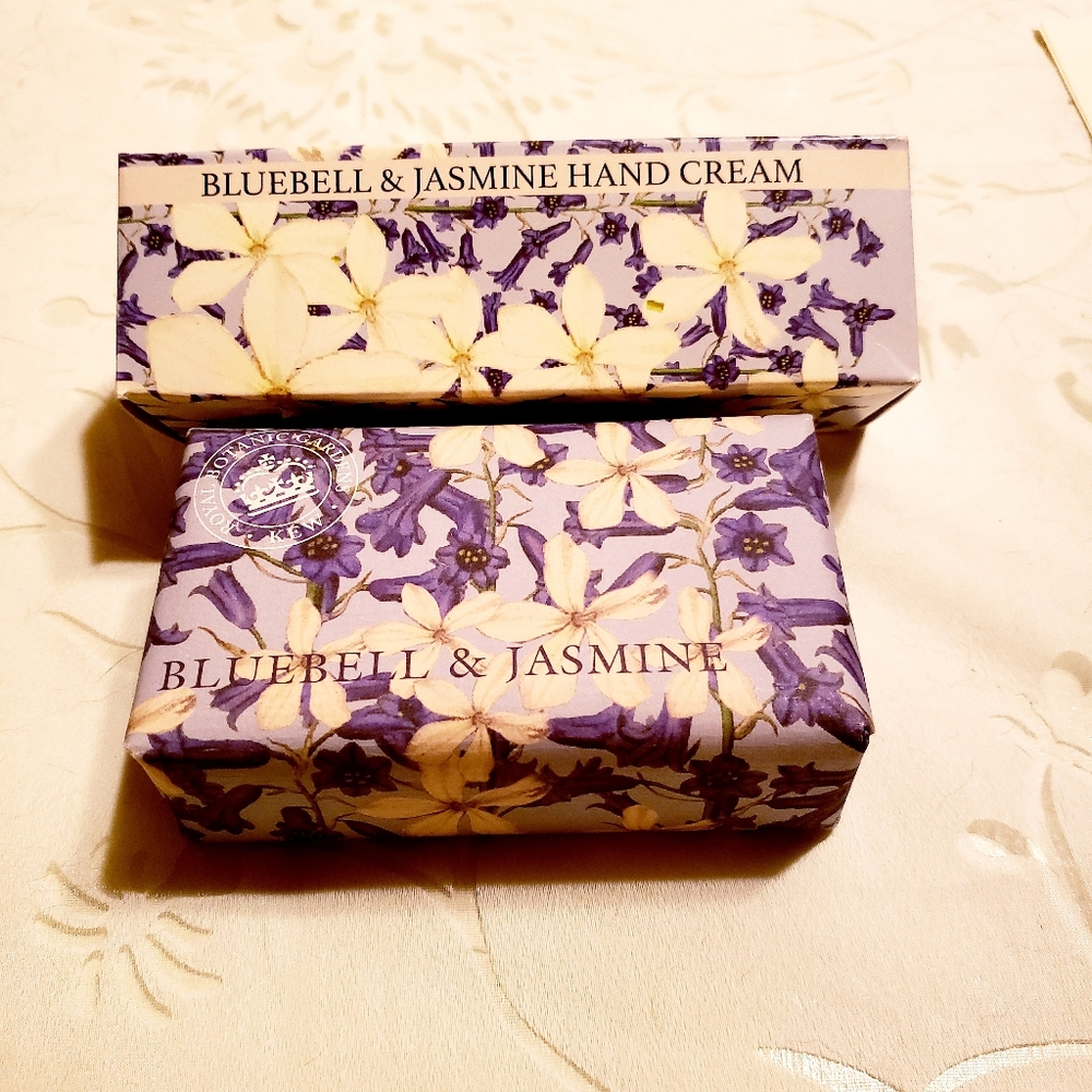 Bluebell and Jasmine Kew Gardens Soap

And Hand Cr
